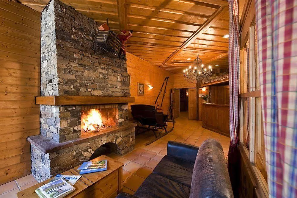 الشقق الفندقية Chalet Altitude فال تورُن